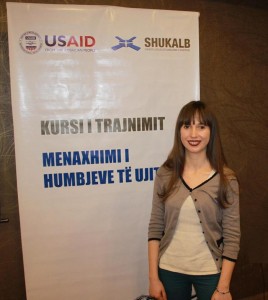 Mbaresa Ferracaku, Përgjegjëse e Degës Teknike e Shoqërisë Ujësjellës Kanalizime Shkodër, gjatë Kursit të Trajnimit të SHUKALB “Menaxhimi i Humbjeve të Ujit -I”