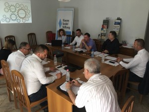 Gjatë takimit të Forumit Profesional të Shërbimeve Publike Foto nga Shoqata e Bashkive të Shqipërisë 