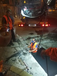 Gjatë punimeve për pastrimin e kolektorit kryesor Foto nga UK Durrës 