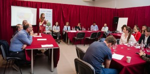 Znj. Arlinda Ibrahimllari, Kryetare e PRU Shqipëri gjatë fjalës së saj në Forumin e katërt të Profesionistëve të Ujit 2018 Foto nga SHUKALB 